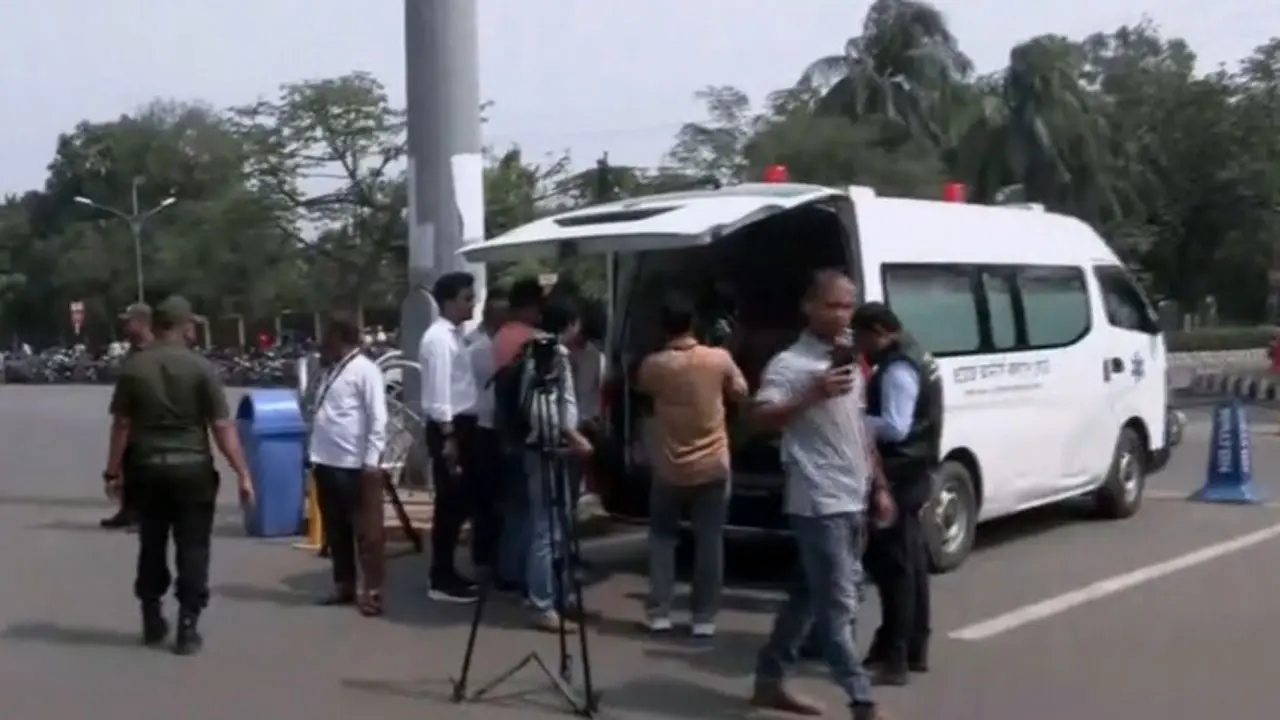 সৌ‌দিতে ক্ষেপণাস্ত্র হামলায় নিহত মামুনের মরদেহ দেশে এসেছে