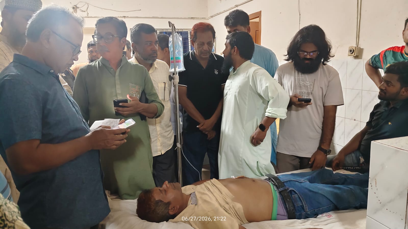 কলাপাড়ায় সাংবাদিকের উপর ছাত্রদলের সন্ত্রাসী হামলা