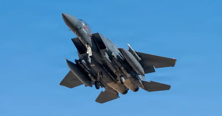 ইরানের ‘হাতে ধরা পড়ার ভয়ে’ নিজেদের যুদ্ধবিমান ধ্বংস করেছে যুক্তরাষ্ট্র: ওয়াল স্ট্রিট