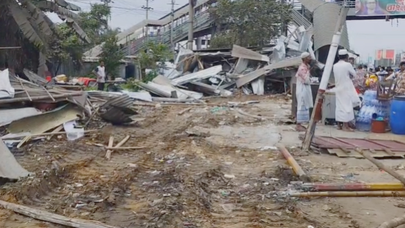 কুমিল্লায় শতাধিক অবৈধ স্থাপনা উচ্ছেদ