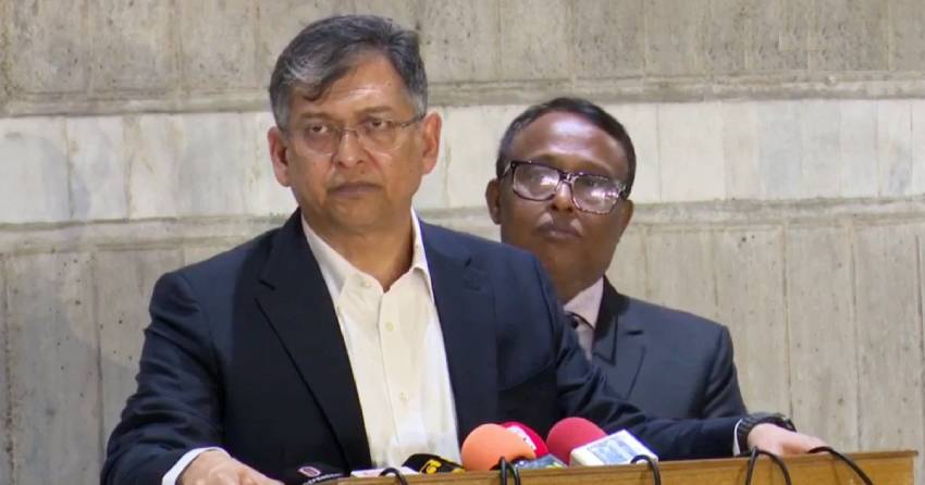 গ্রহণযোগ্য সংবিধান সংশোধন চায় সরকার: সালাহউদ্দিন আহমদ
