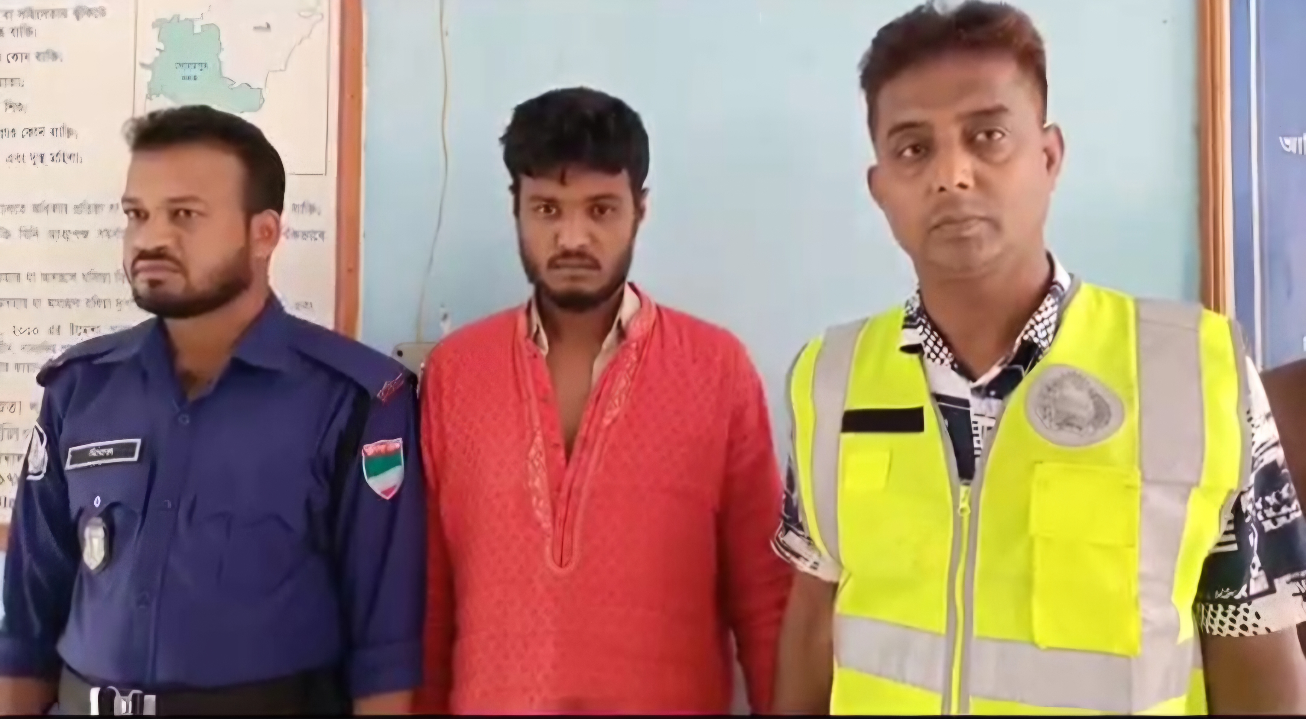 মেহেরপুরে ধর্ষণ চেষ্টা মামলার পলাতক আসামি গ্রেফতার
