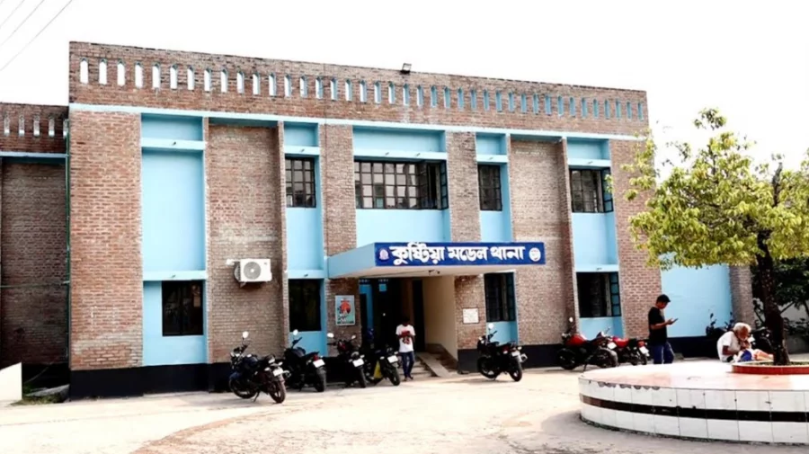 কুষ্টিয়ায় বহিষ্কৃত আইনজীবীসহ ৩ জনের বিরুদ্ধে গৃহবধুর মামলা