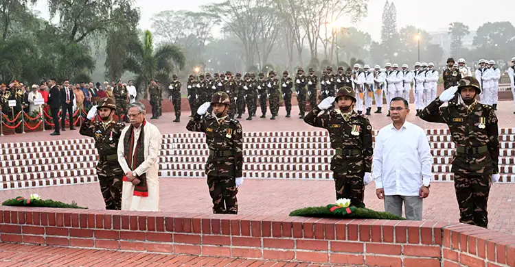 জাতীয় স্মৃতিসৌধে বীর শহীদদের প্রতি রাষ্ট্রপতি ও প্রধানমন্ত্রীর শ্রদ্ধা