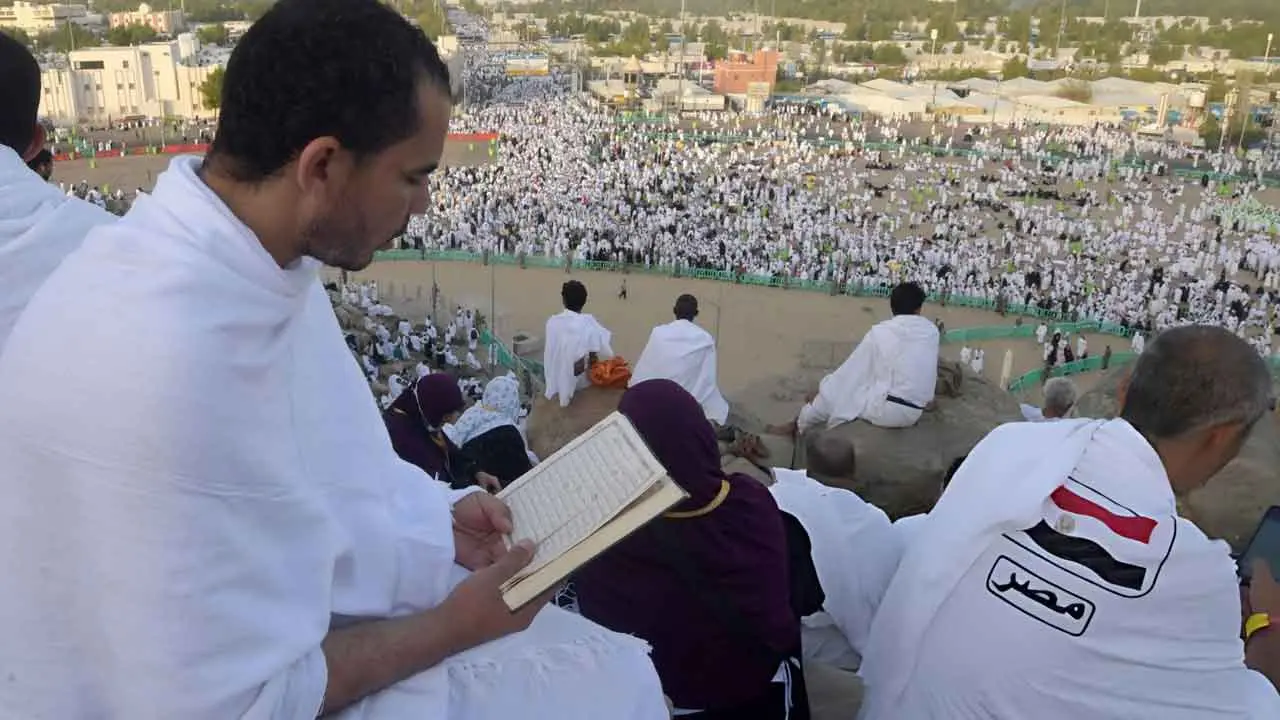 হজের সময় যেসব জিনিস দেশ থেকে নিয়ে যাবেন