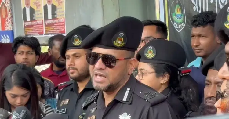 ঈদযাত্রায় র‍্যাবের ৩ স্তরের নিরাপত্তা: মাঠে ৩২ টিম, কন্ট্রোল রুমে ২৪ ঘণ্টা নজরদারি