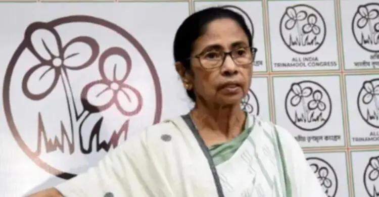 মমতা ব্যানার্জী অনড়, বিধানসভা ভেঙে দিলেন গভর্নর: এখন বিকল্প কী?
