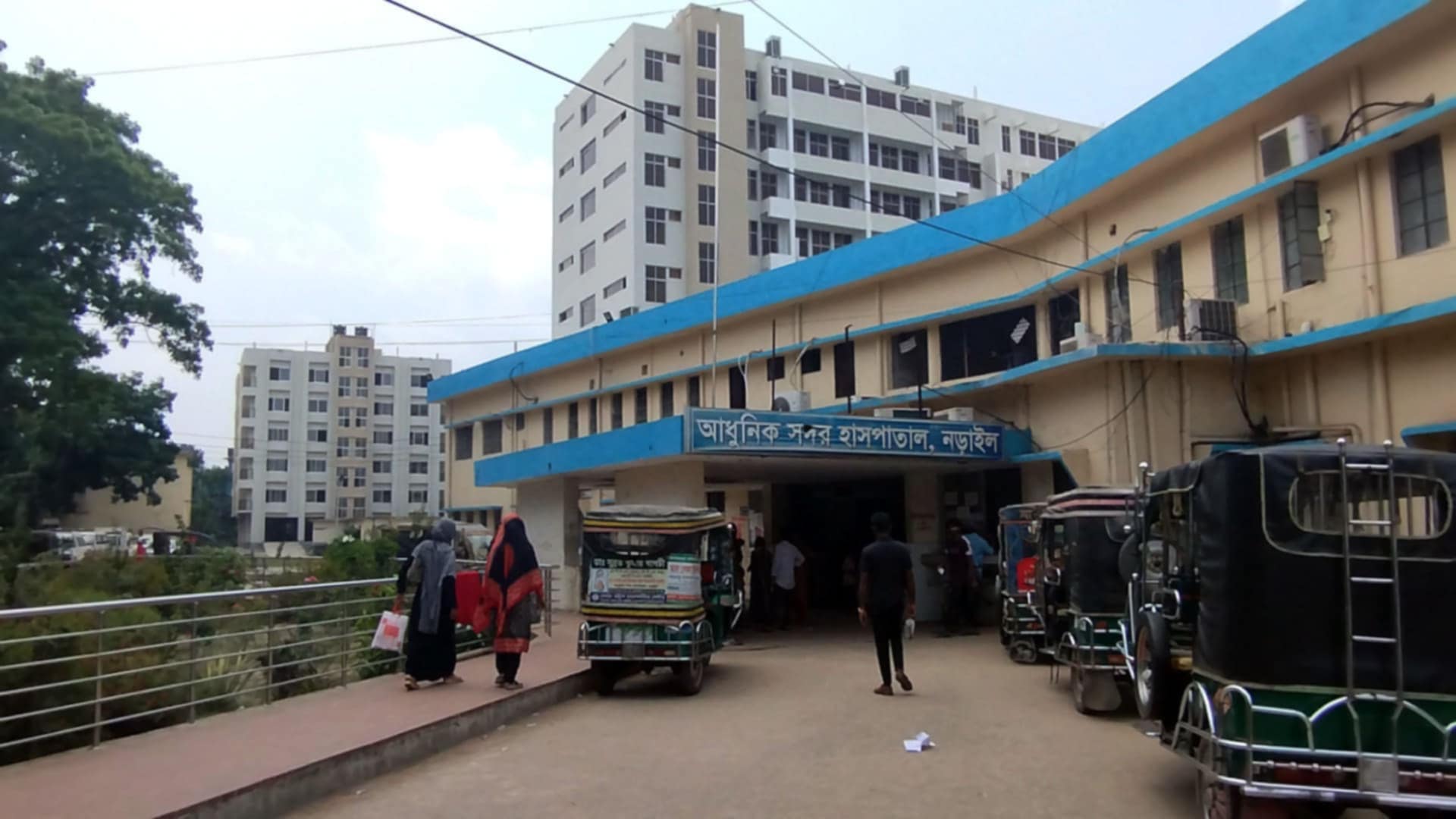 ঈদে দিন মাংস ভাগাভাগিকে কেন্দ্র করে গোলাগুলি, আহত ২৫