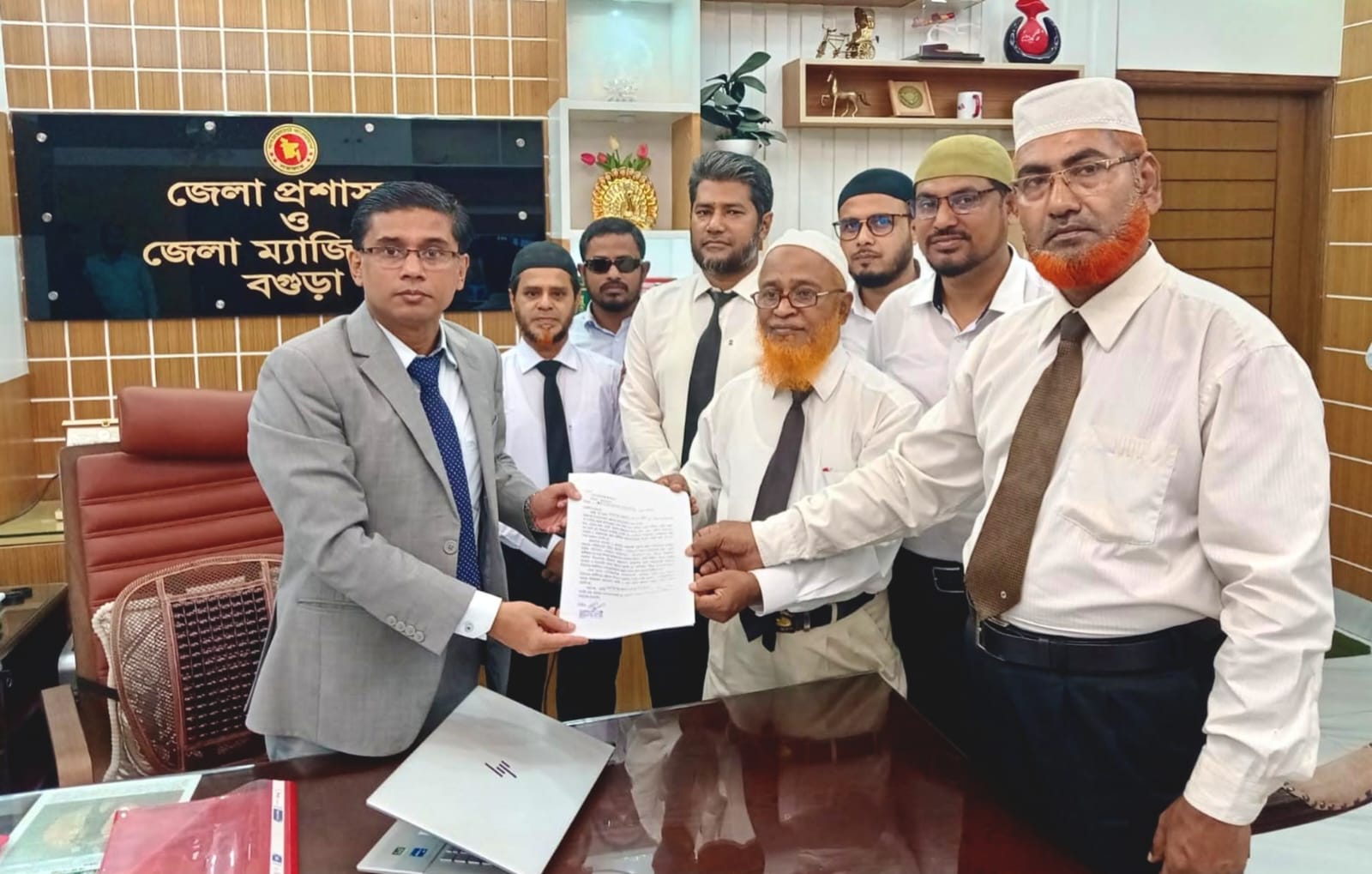 জুলাই সনদ ইস্যুতে বগুড়ায় ৭ আইন কর্মকর্তার পদত্যাগ