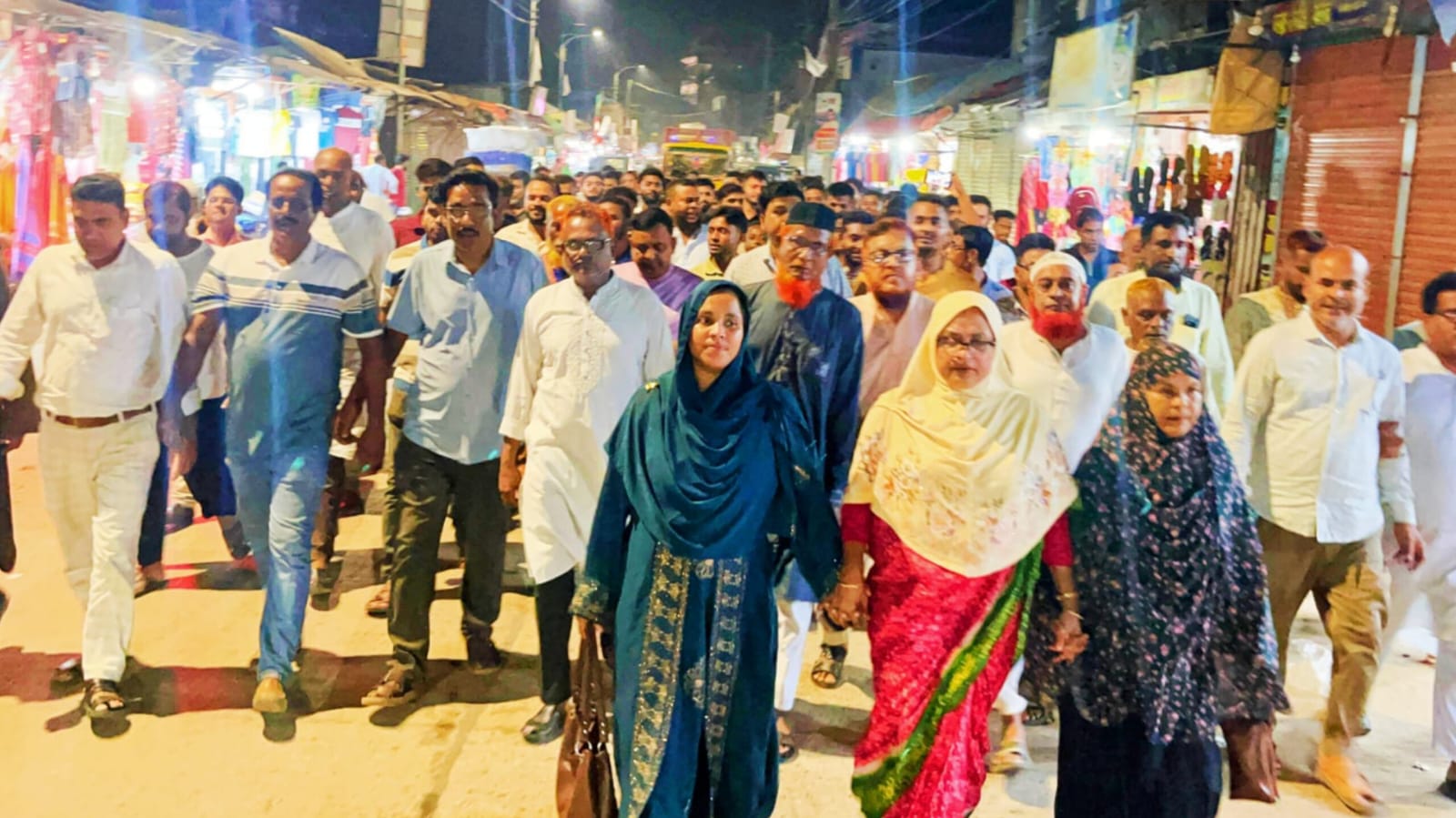 তারেক রহমান ও প্রিন্সকে নিয়ে মন্তব্যের প্রতিবাদে হালুয়াঘাটে বিএনপির বিক্ষোভ মিছিল