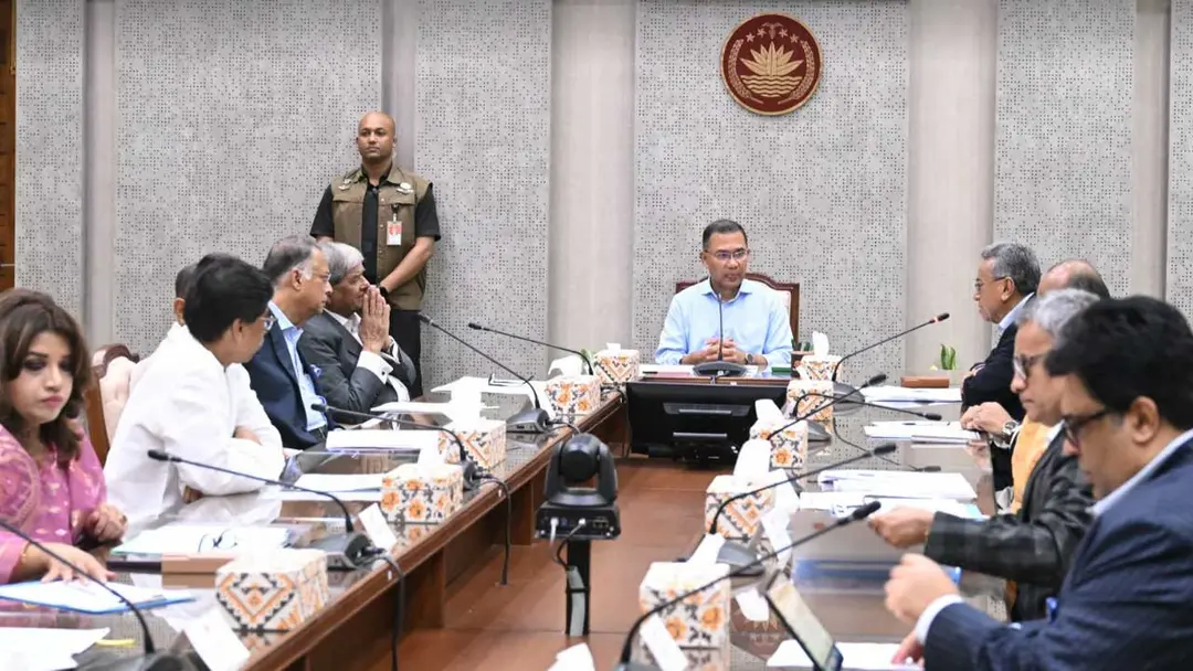 প্রধানমন্ত্রীর সভাপতিত্বে ‘জ্বালানি পরিস্থিতি’ নিয়ে বিশেষ সভা অনুষ্ঠিত