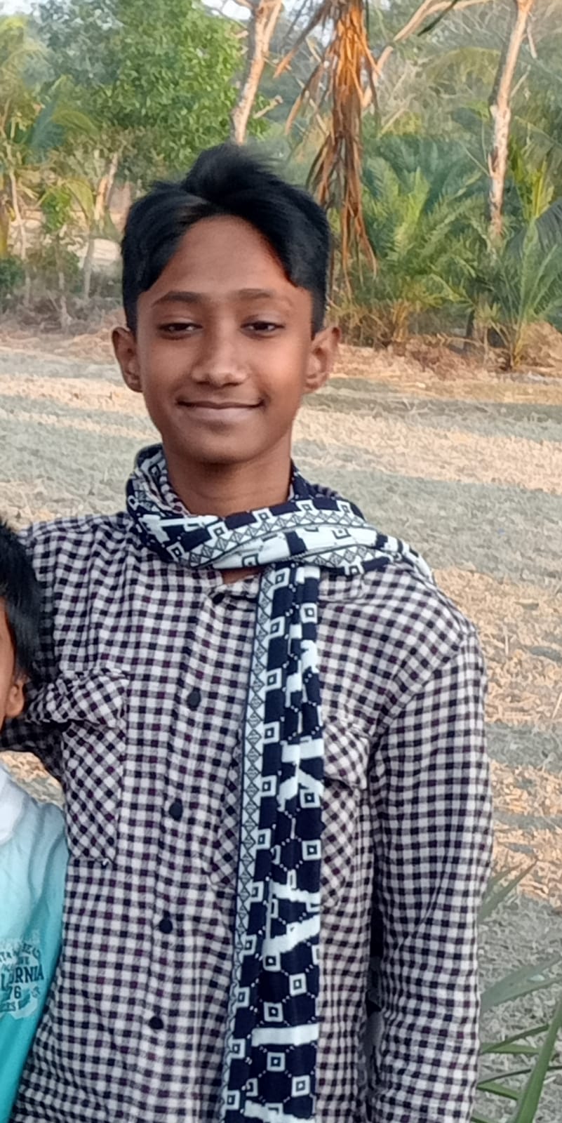 'আমাকে নিয়ে টেনশন করো না'-চিরকুট লিখে বাসা থেকে বেরিয়ে নিখোঁজ মাদরাসাছাত্র