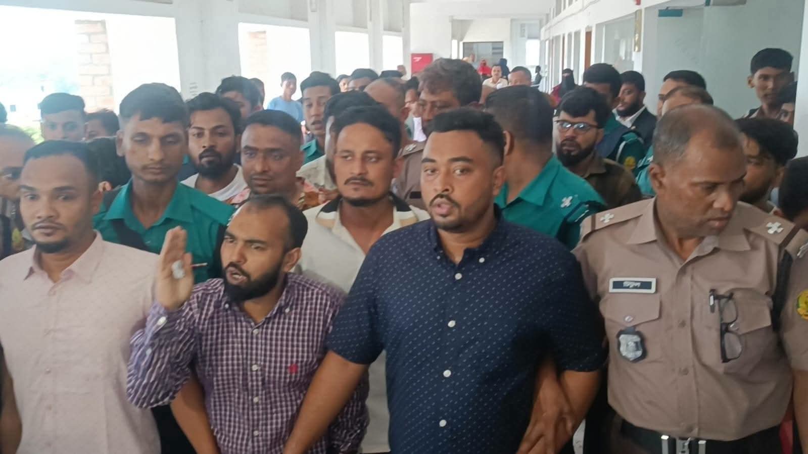 এমসি কলেজ ছাত্রাবাসে গৃহবধূ ধর্ষণ : ছাত্রলীগের সাইফুরের মৃত্যুদন্ড. তিনজনকে যাবজ্জীবন