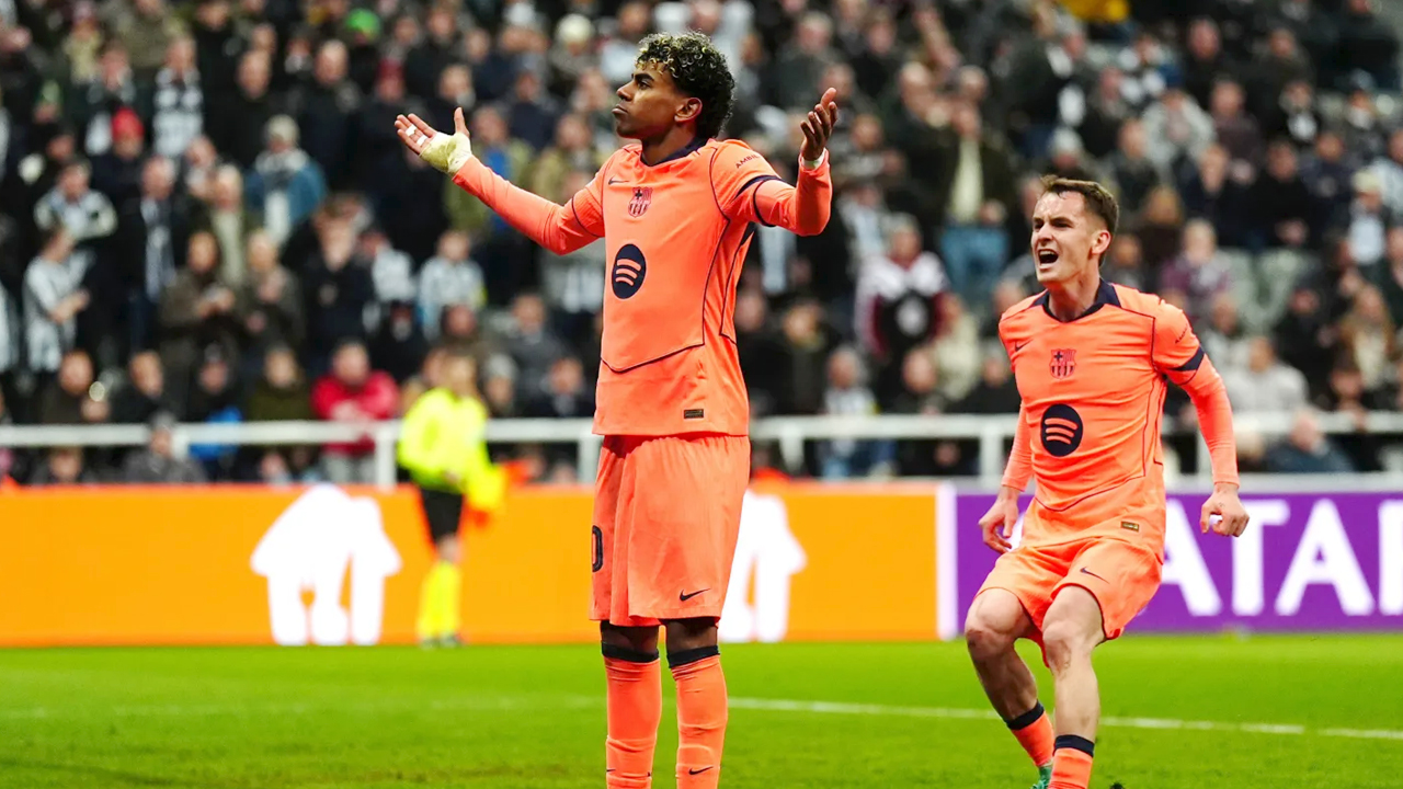 ইংল্যান্ডে গিয়েও খেলা দেখতে পারেননি বার্সা সমর্থক, গেলেন ভুল স্টেডিয়ামে