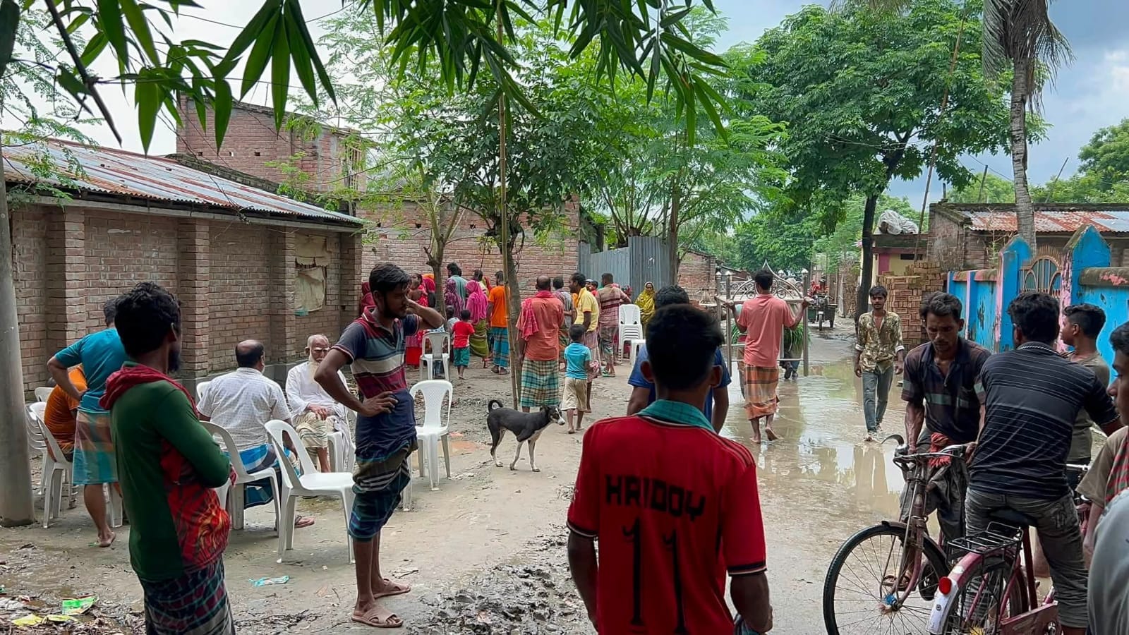 চুয়াডাঙ্গার দামুড়হুদায় বিদ্যুৎস্পৃষ্ট হয়ে এক গৃহবধূর মৃত্যু