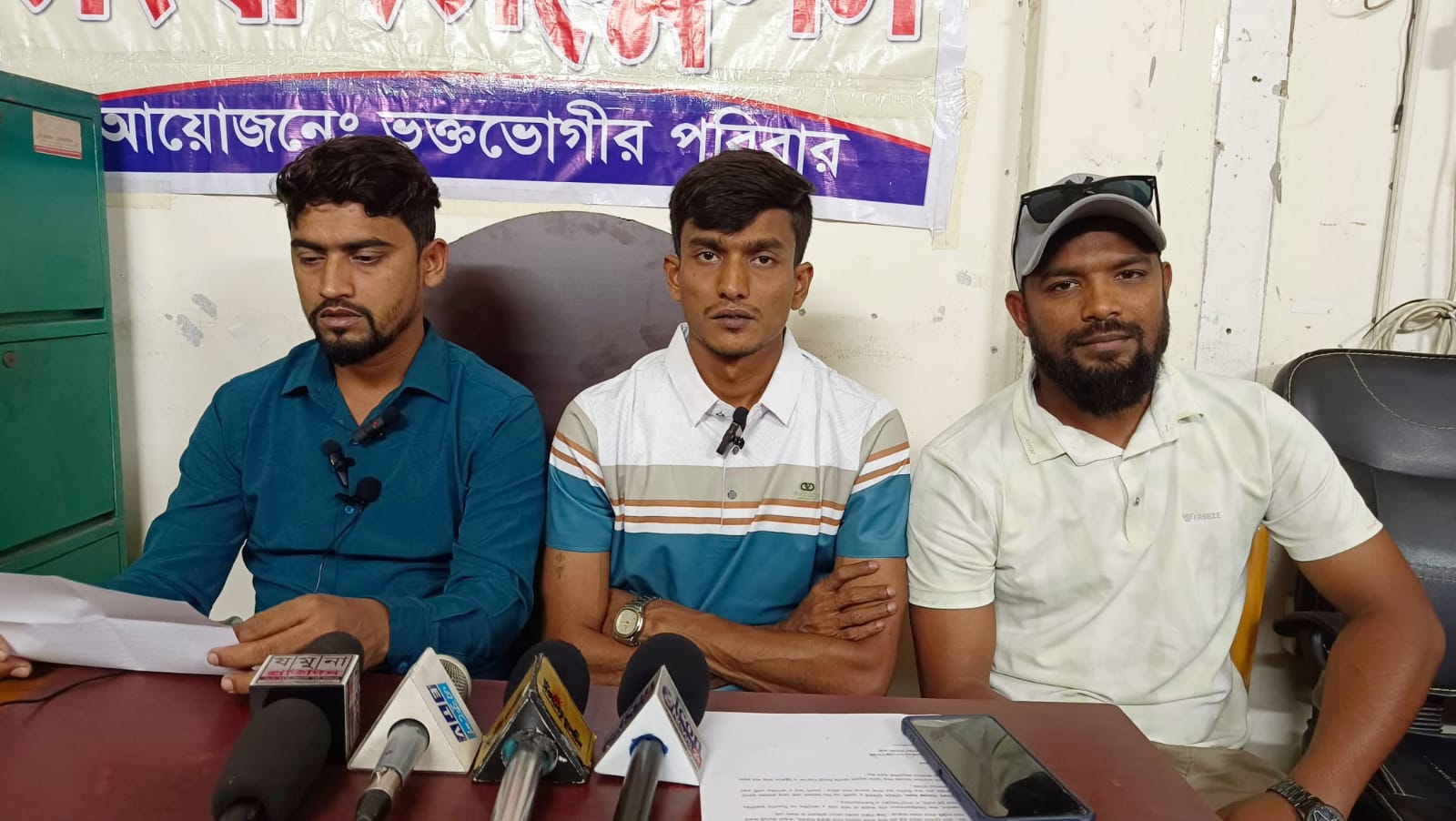 রাজশাহীতে মাদক ব্যবসায়ীদের বিরুদ্ধে প্রতিবাদ করায় মিথ্যা অপবাদের অভিযোগ