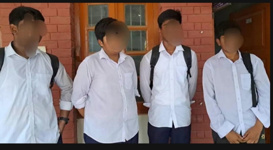 স্কুল ফাঁকি দেওয়া চার শিক্ষার্থীকে শাস্তি স্বর ৮০০ বৃক্ষ রোপনের নির্দেশ