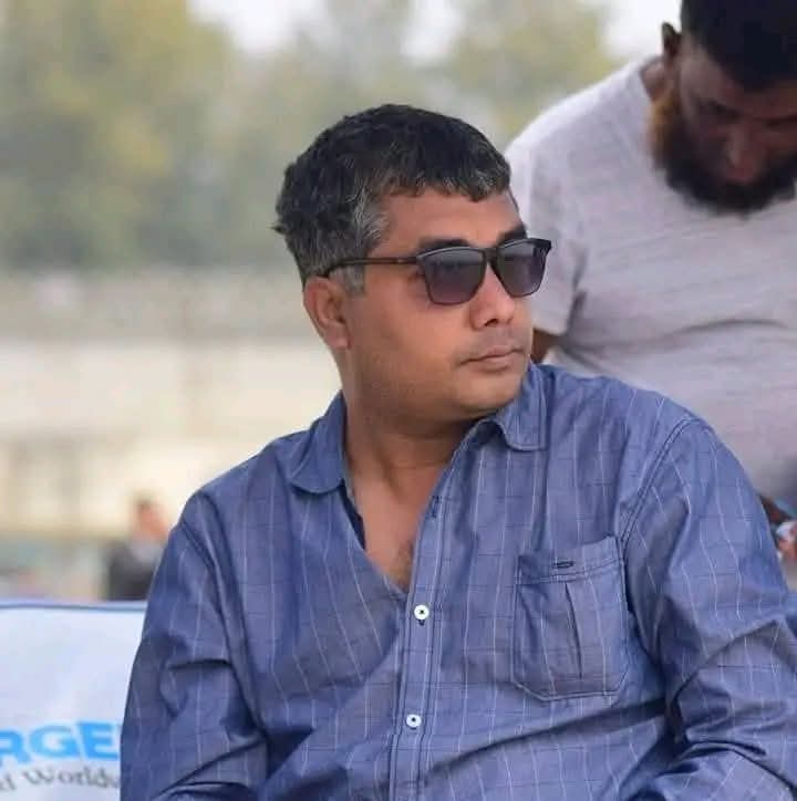 কুড়িগ্রামে আবার ও সারের দাবিতে মহাসড়ক অবরোধ