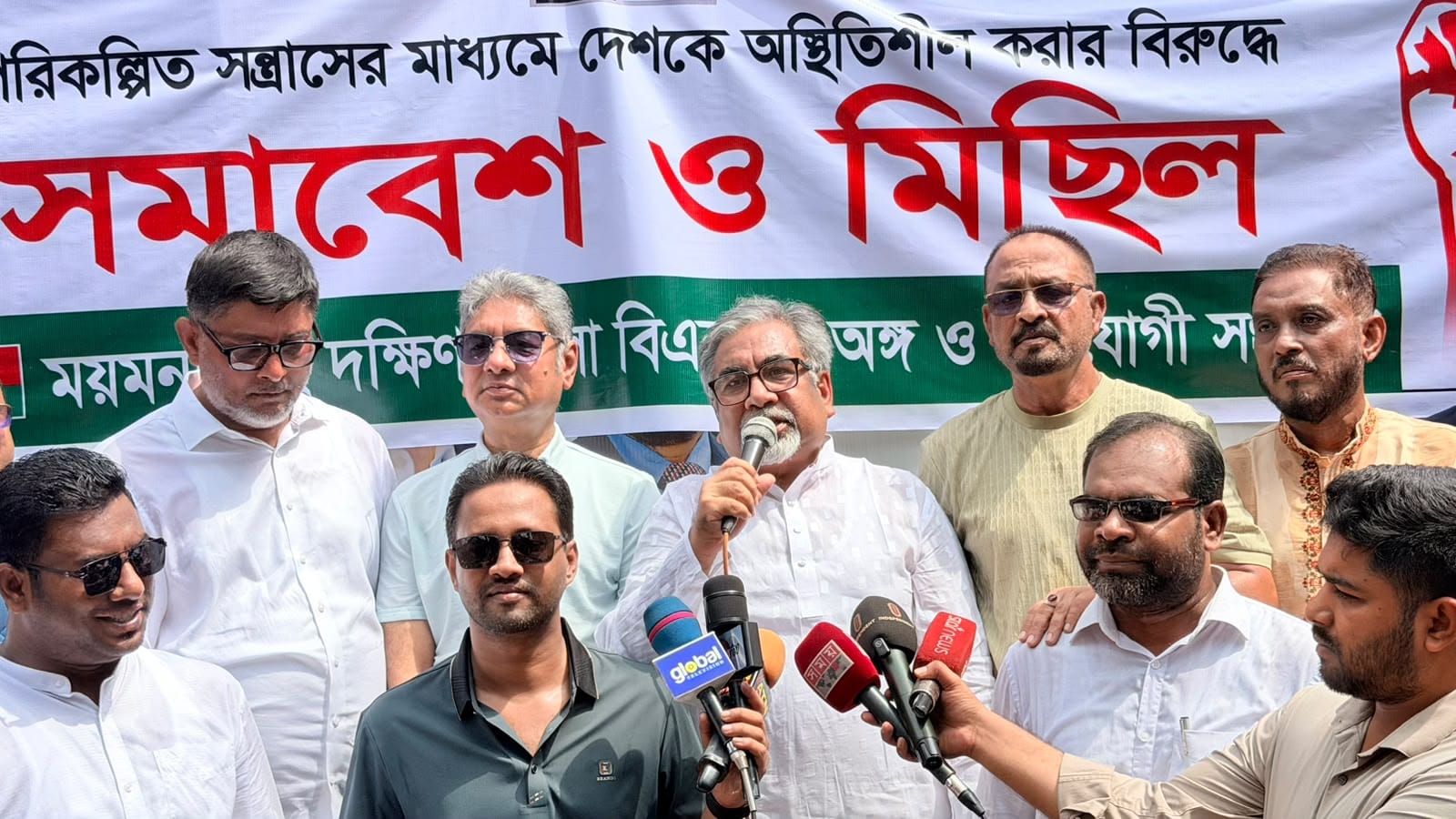 কেউ নৈরাজ্য সৃষ্টি করলে প্রতিহত করতে হবে : প্রিন্স