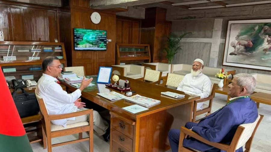 প্রধানমন্ত্রীর সঙ্গে বিরোধীদলীয় নেতার সাক্ষাৎ, কী কথা হলো?