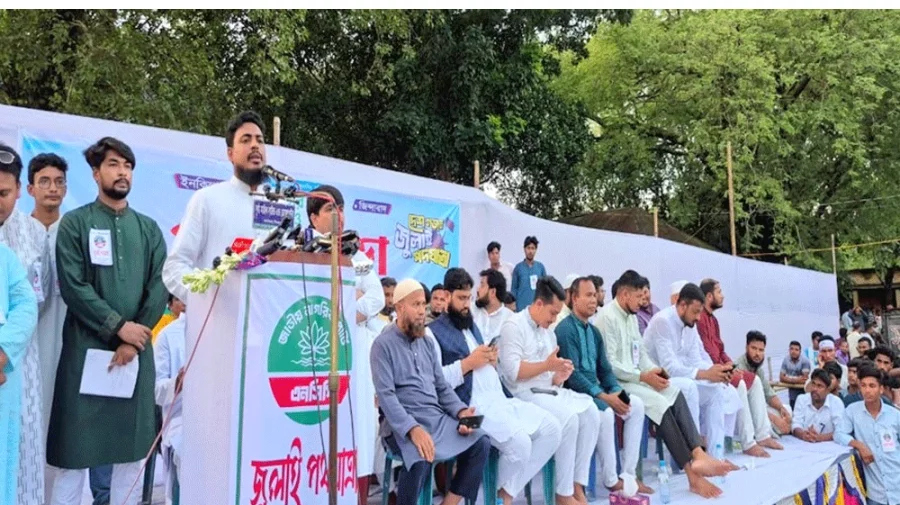 বিএনপি ৩১ দফার অঙ্গিকার থেকে সরে এসেছে: আখতার হোসেন