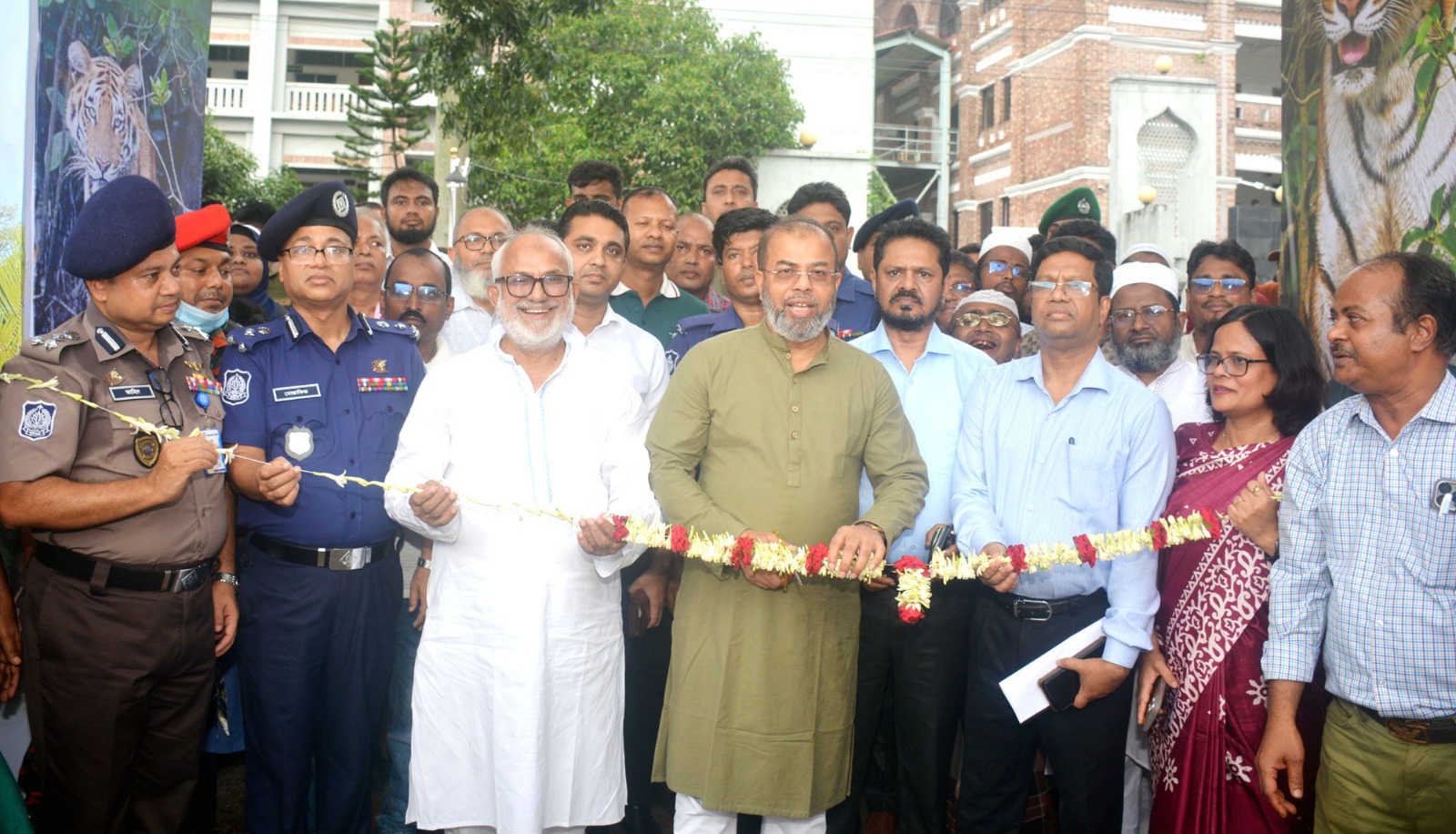 পরিবেশ রক্ষায় সকলের বৃক্ষরোপণ করা অপরিহার্য -প্রতিমন্ত্রী ফরিদুল ইসলাম