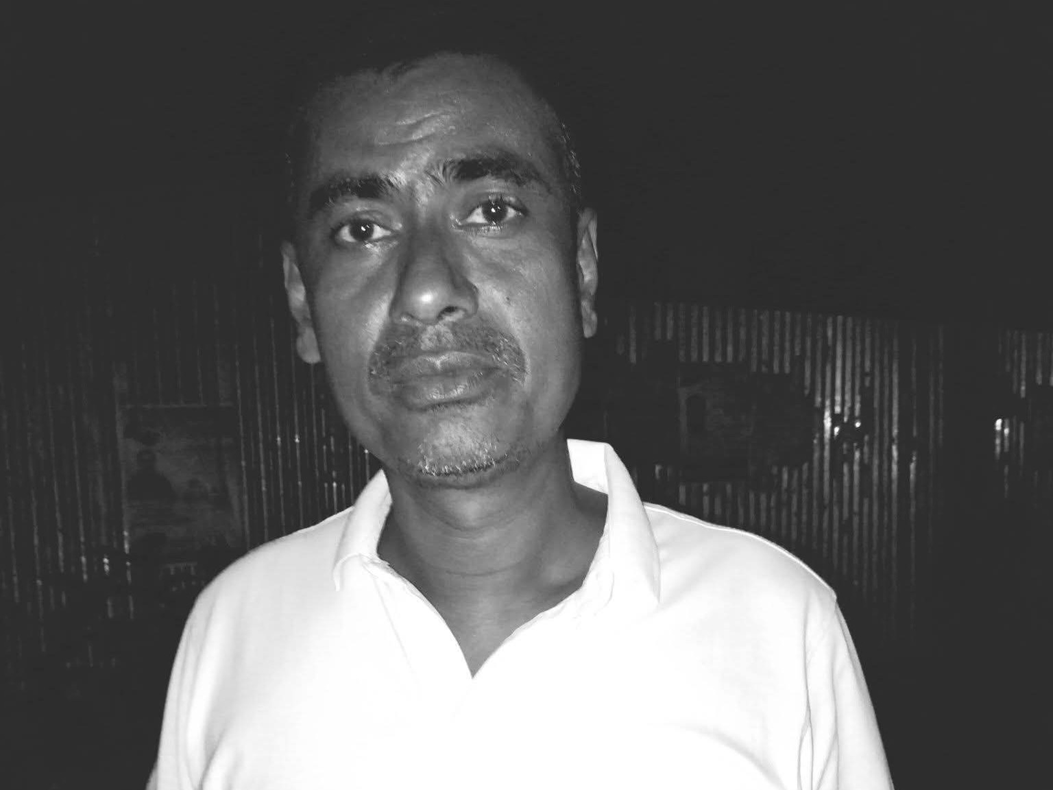 নাটোরে নিজ বাড়ি থেকে মাছ ব্যবসায়ীর গলাকাটা লাশ উদ্ধার