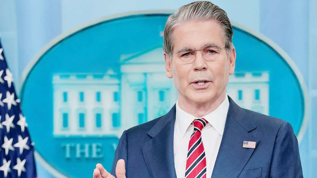 ইরানের তেল বাণিজ্য অচল করে দেওয়ার হুমকি মার্কিন মন্ত্রীর