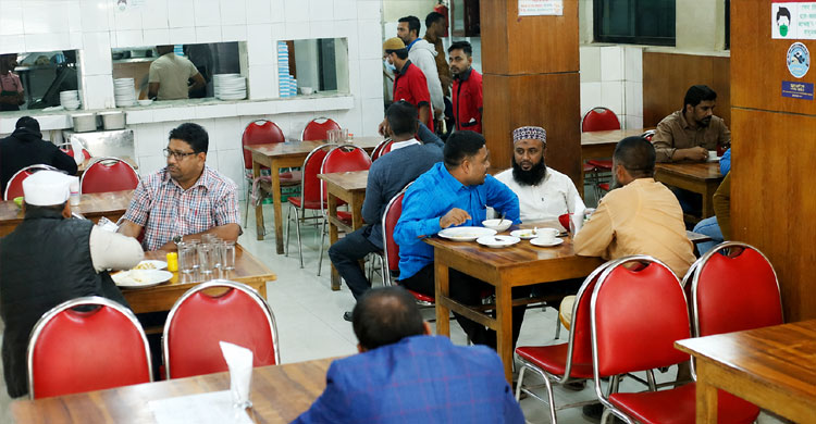 সন্ধ্যা ৭টায় দোকান বন্ধের সিদ্ধান্তে রেস্তোরাঁ খাতে শঙ্কা, ব্যবসায় ধস নামার আশঙ্কা