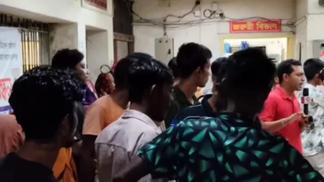 নাটোরে হোমিও চিকিৎসককে চেম্বারের সামনে কুপিয়ে হত্যা