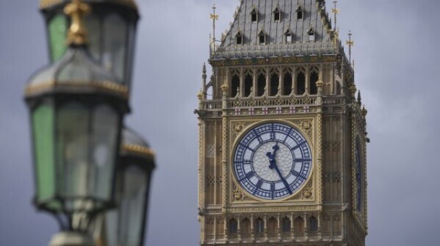 ব্রিটেনে আইএলআর নিয়মে নতুন মোড়; বাংলাদেশিদের জন্য সুখবর আসছে?