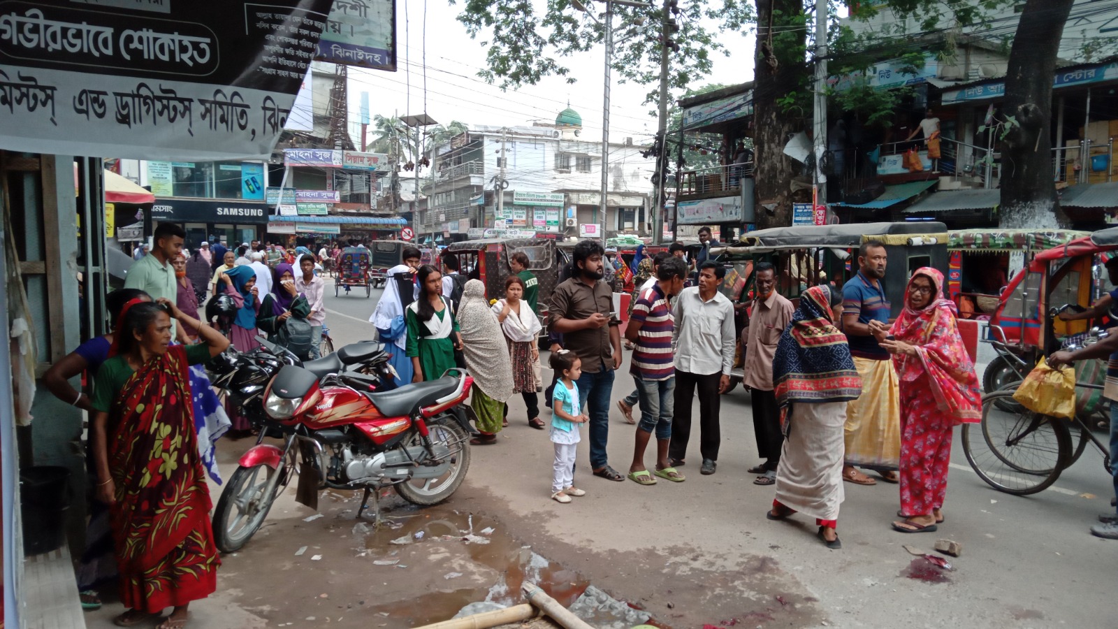 ঝিনাইদহে ভবন থেকে পড়ে রং মিস্ত্রির মৃত্যু