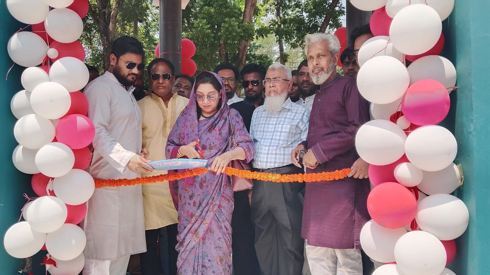 ফরিদপুরে মাসব্যাপী শিল্প ও বাণিজ্য মেলার শুভ উদ্বোধন