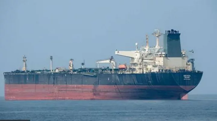 মধ্যপ্রাচ্য উত্তেজনায় বিশ্ববাজারে তেল ও ডলারের দাম বাড়ছে