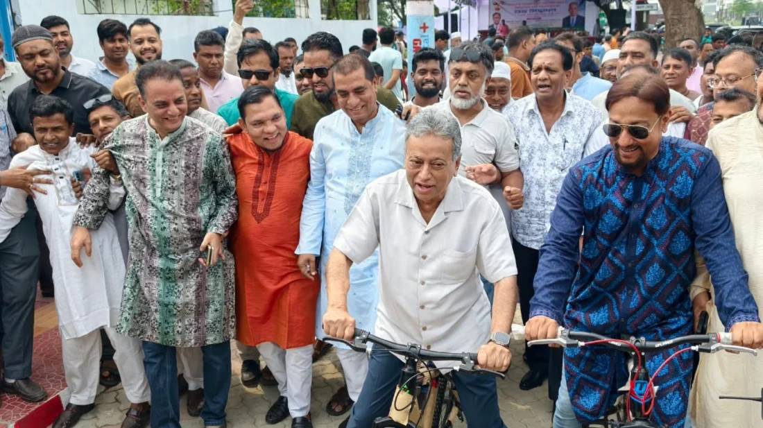 চট্টগ্রামে চালু হলো দেশের প্রথম সাইকেল ট্র্যাক