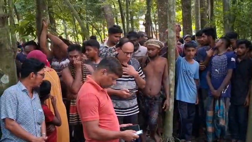 রাজবাড়ীর পাংশায়  নিখোঁজের একদিন পর দুই সন্তানের জননীর ক্ষত বিক্ষত লাশ উদ্ধার