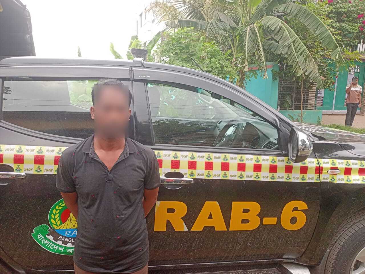 খুলনায় তাঁতীদল নেতা হত্যা মামলার মূল আসামী গ্রেফতার