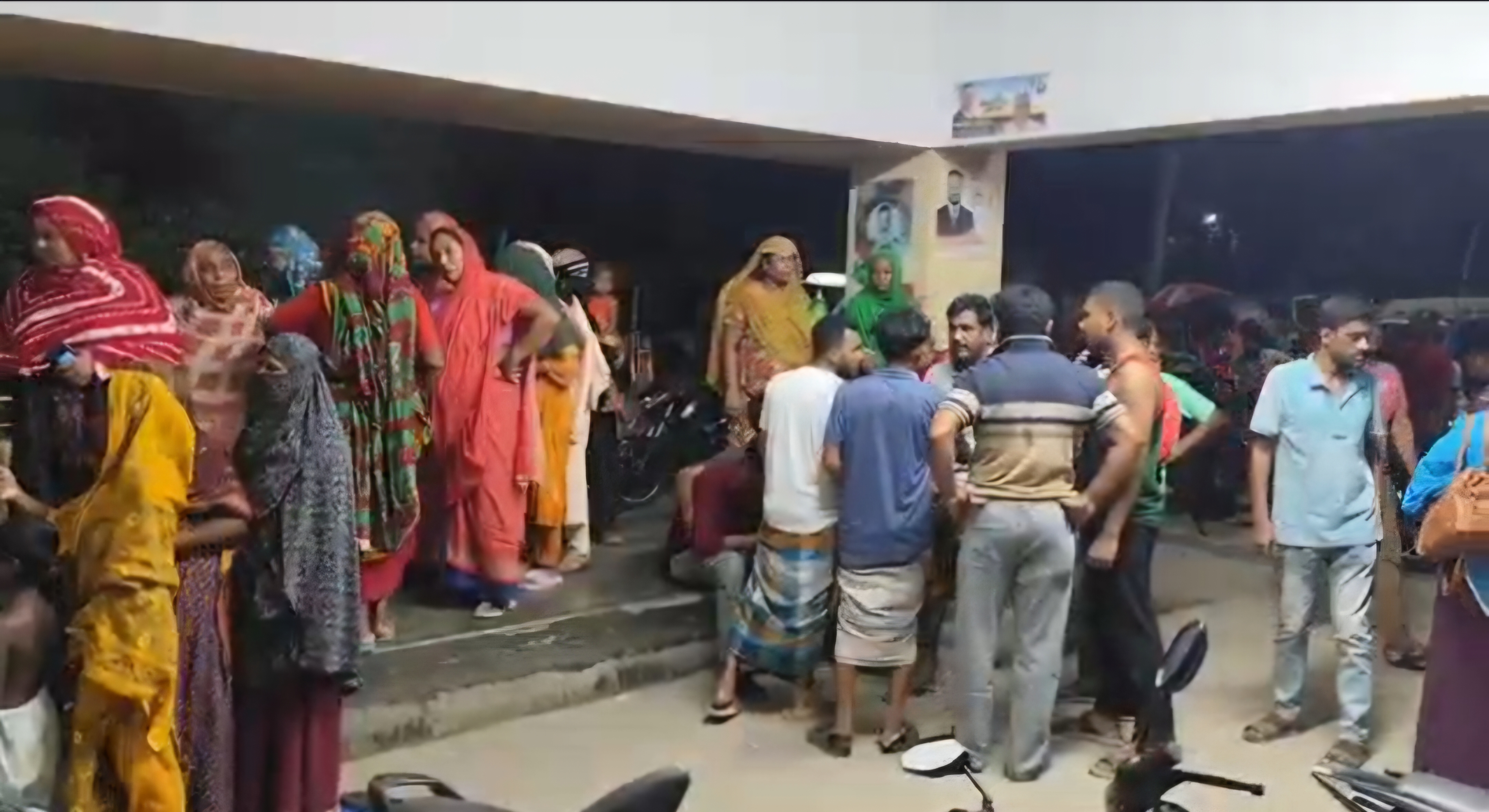 মেহেরপুরে সড়কে ঝরলো দুই বন্ধুর প্রাণ
