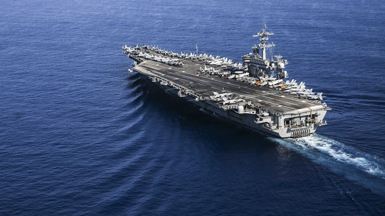 পিছু হটেছে মার্কিন রণতরী আব্রাহাম লিংকন