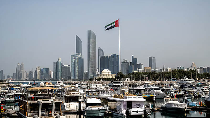 আবুধাবিতে ক্ষেপণাস্ত্রের ধ্বংসাবশেষের আঘাতে পাকিস্তানি প্রবাসী নিহত