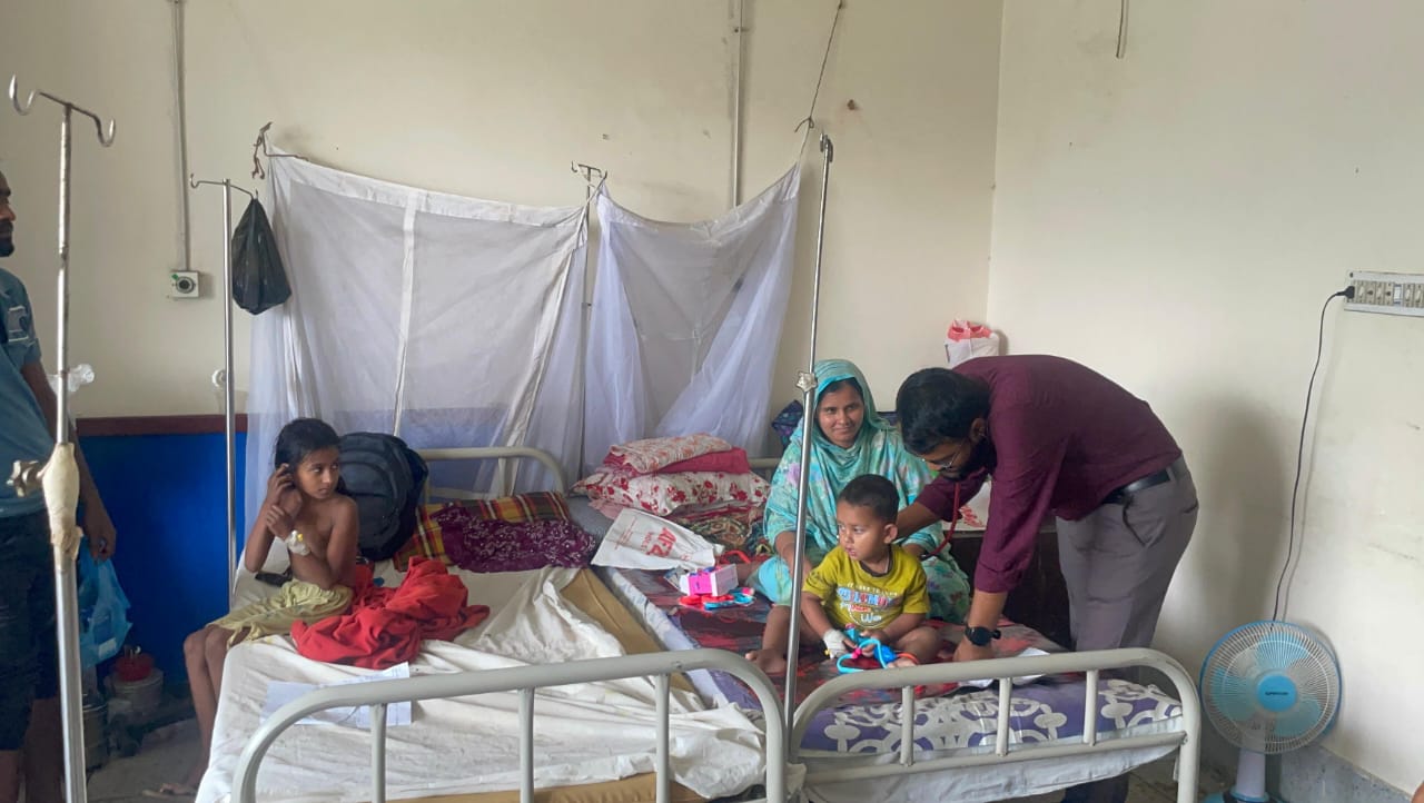 কুলাউড়ায় হামের আতঙ্ক,হাসপাতালে ভর্তি ৮ শিশু