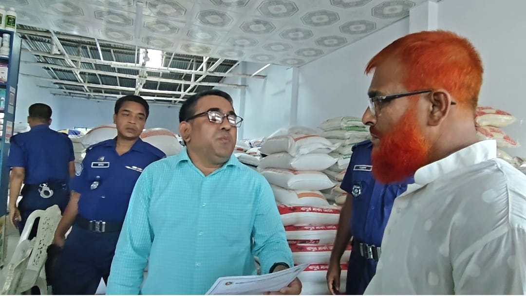 জীবননগরে ভোক্তা অধিকারের অভিযান, এক প্রতিষ্ঠানকে লাখ টাকা জরিমানা