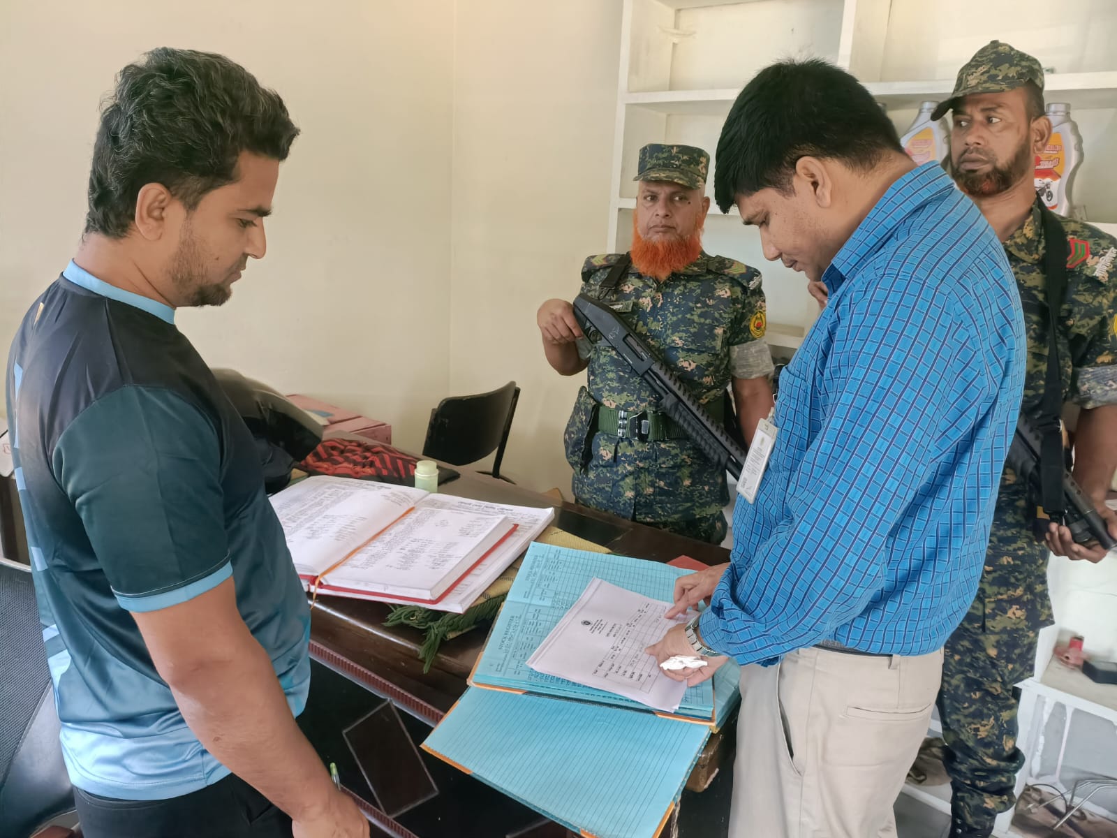 ফেনীর দাগনভুইয়ায় নকল শিশুখাদ্য বিক্রি ৪ প্রতিষ্ঠানকে জরিমানা