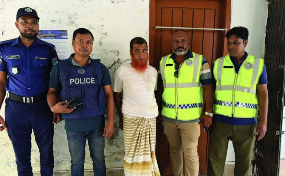 নড়াইলে শিশুকে যৌন হয়রানির অভিযোগে মক্তবের ইমাম গ্রেপ্তার