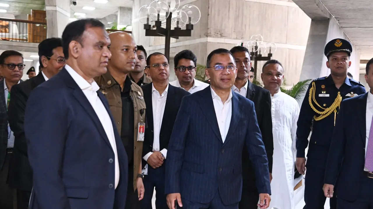 ত্রয়োদশ জাতীয় সংসদের প্রথম অধিবেশন ছবিতে