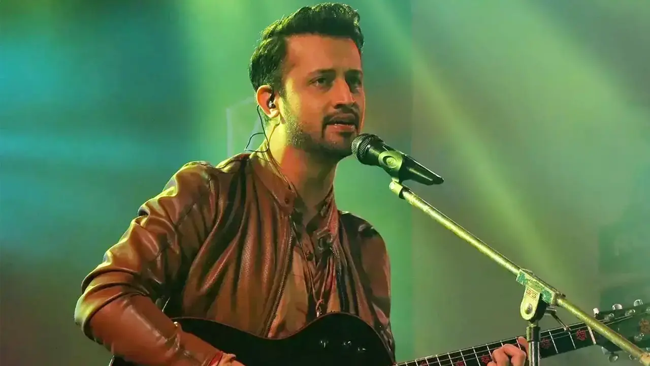 জুলাইয়ে ঢাকায় গাইবেন আতিফ আসলাম