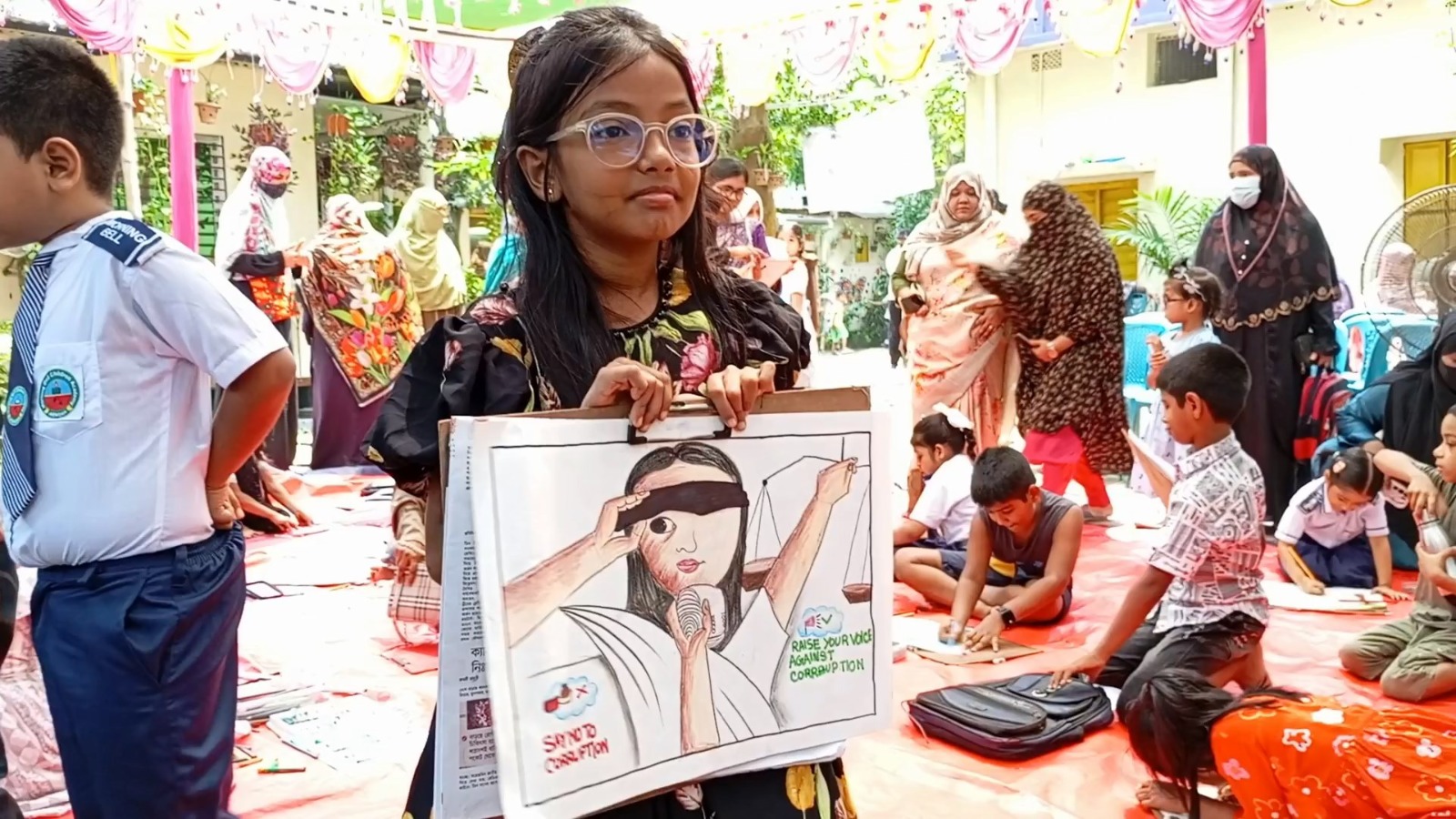 ঝিনাইদহে দুর্নীতি বিরোধী চিত্রাংকন ও রচনা প্রতিযোগীতা