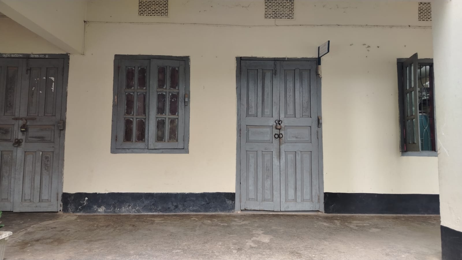 রামগড়ে মসজিদ-মন্দিরে সরকারি বরাদ্দের চাল নিয়ে ‘চালবাজি’