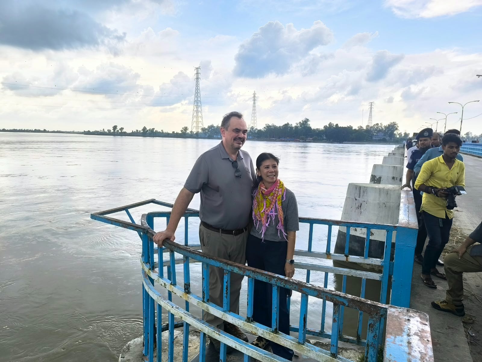 তিস্তা ব্যারাজ পরিদর্শনে মার্কিন রাষ্ট্রদূত
