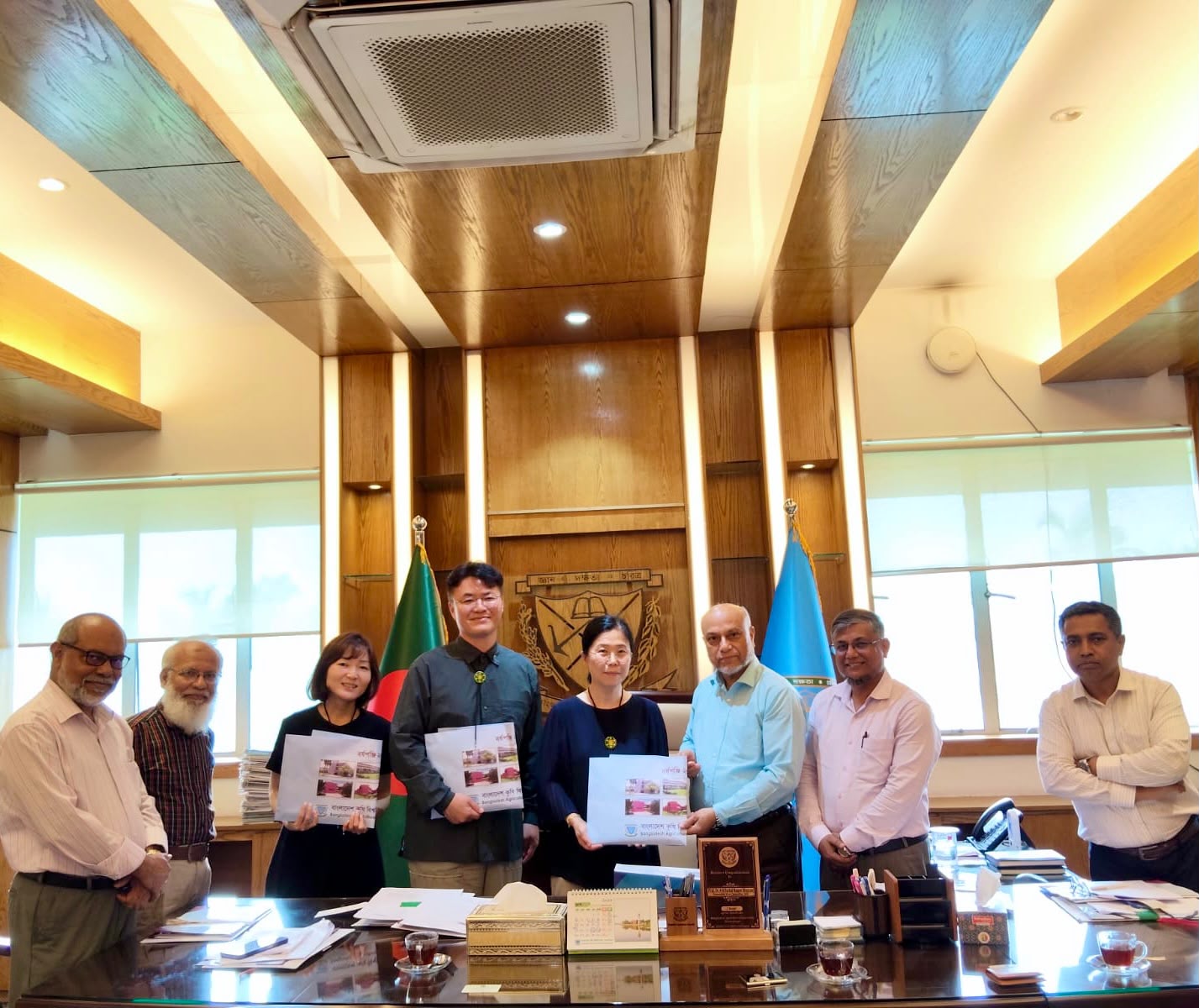 বাকৃবি পরিদর্শনে দক্ষিণ কোরিয়ার ইয়ংনাম বিশ্ববিদ্যালয়ের প্রতিনিধিদল